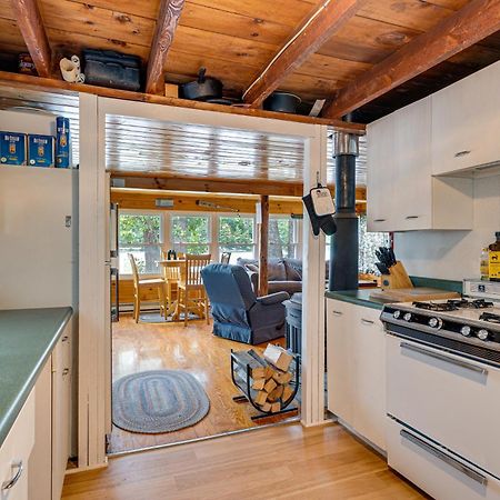 Waterfront Home On Lake Champlain With Dock And Kayaks Orwell Экстерьер фото
