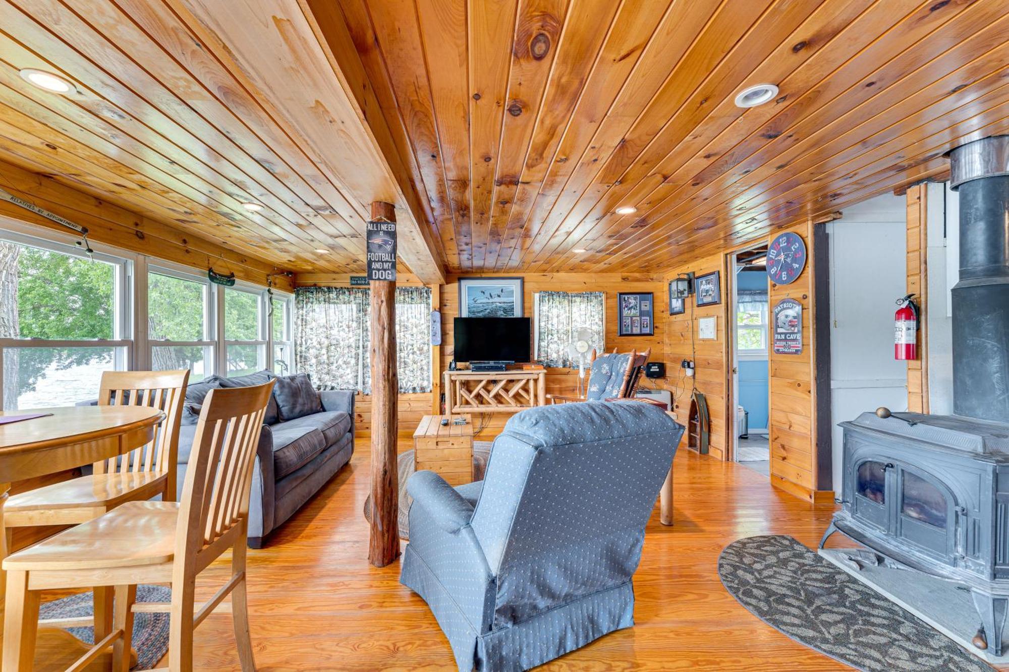 Waterfront Home On Lake Champlain With Dock And Kayaks Orwell Экстерьер фото